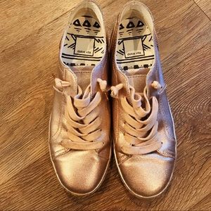 Dolce Vita sneakers